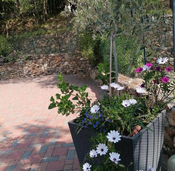 בית מלון כפרי Oroverde