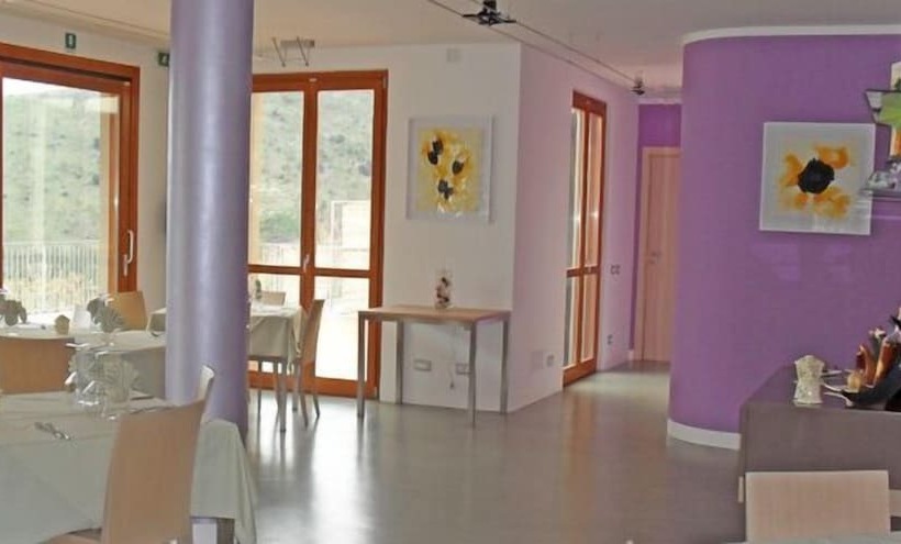 בית מלון כפרי Oroverde