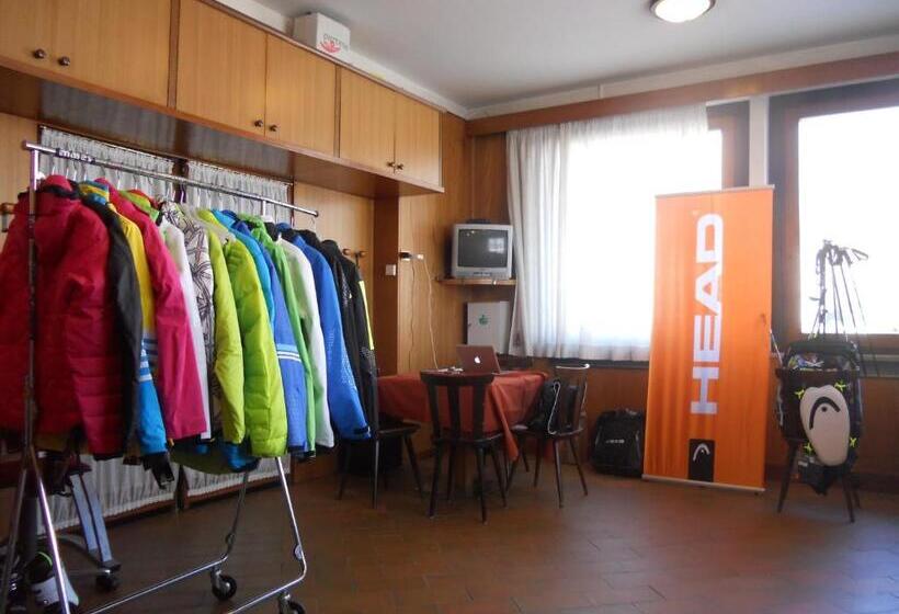 ホテル O'scugnizzo 2