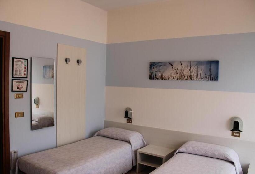 ホテル O'scugnizzo 2