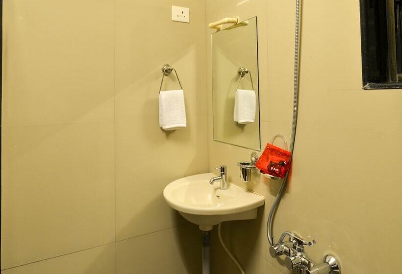 酒店 Midtown Inn