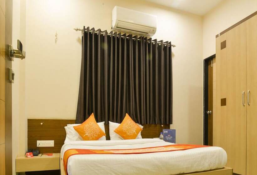 בית מלון כפרי Midtown Inn