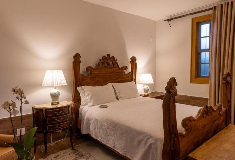 Отель Pousada Pequena Tiradentes