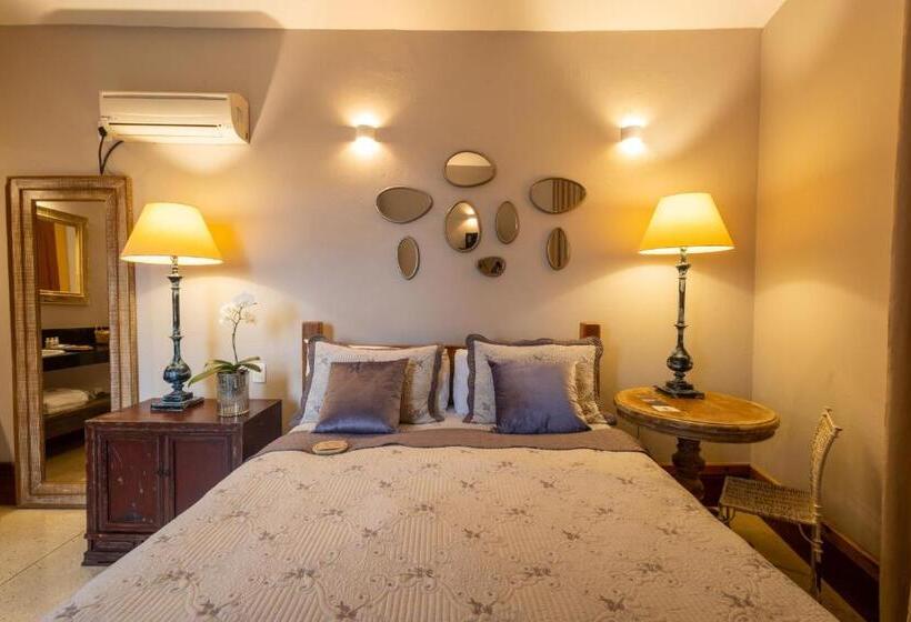 Отель Pousada Pequena Tiradentes