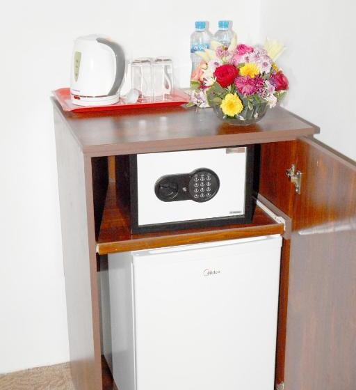 هتل Safari House Suite