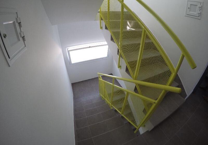 ホテル The Blue Corner Apartments