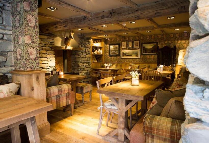 בית מלון כפרי The Queen S Head