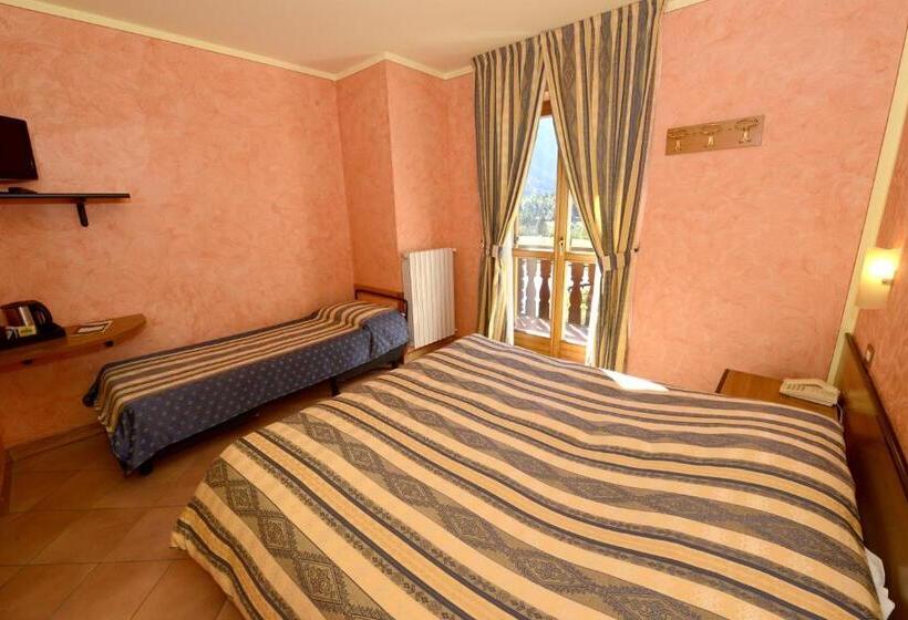 בית מלון כפרי Veduta Dell'adamello