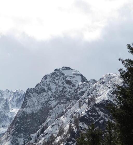 בית מלון כפרי Veduta Dell'adamello