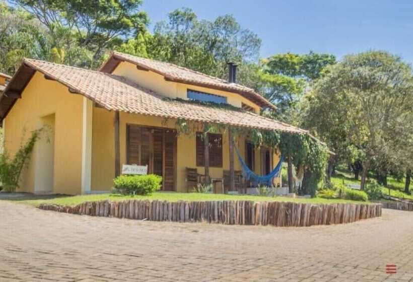 בית מלון כפרי Vila Chico