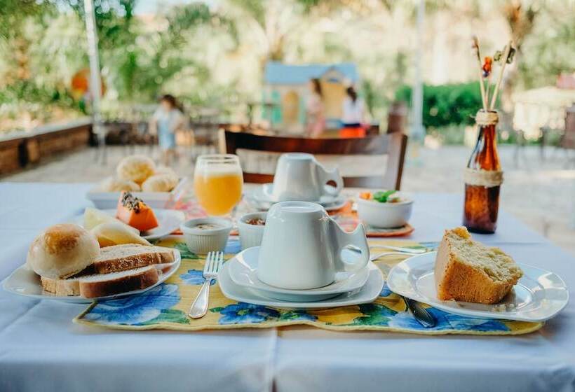 בית מלון כפרי Vila Chico