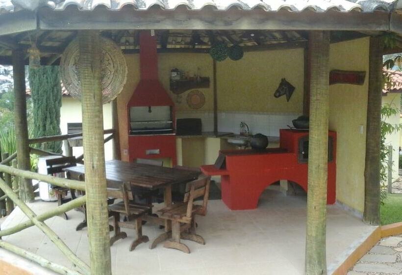 בית מלון כפרי Vila Chico