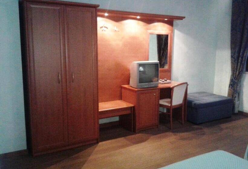 ホテル Villa D'evoli