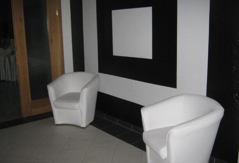 ホテル Villa D'evoli