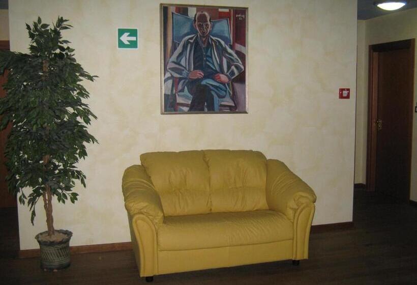 ホテル Villa D'evoli