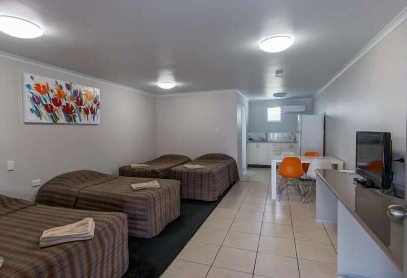 מוטל Galaxy Mackay Motor Inn