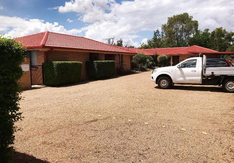 מוטל Muswellbrook Motor Inn