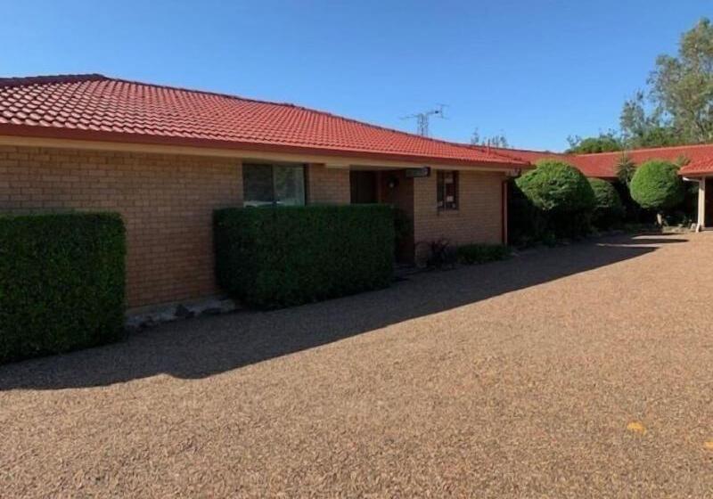 מוטל Muswellbrook Motor Inn