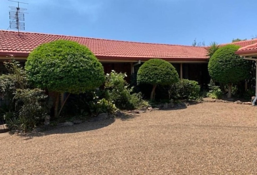 מוטל Muswellbrook Motor Inn