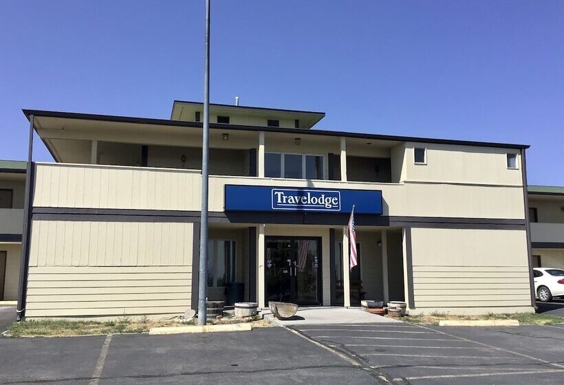 فندق على الطريق Travelodge By Wyndham Three Forks