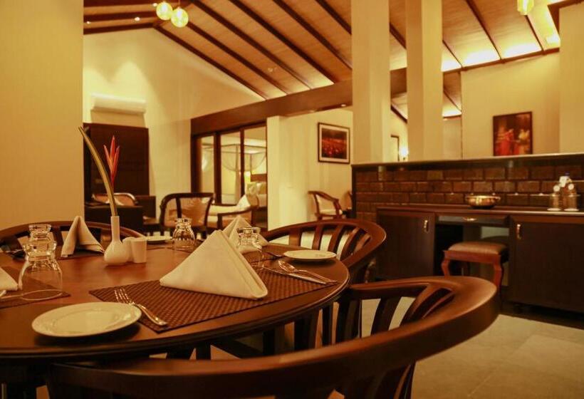 אתר נופש Niraamaya Wellness Retreats Backwaters And Beyond Kumarakom