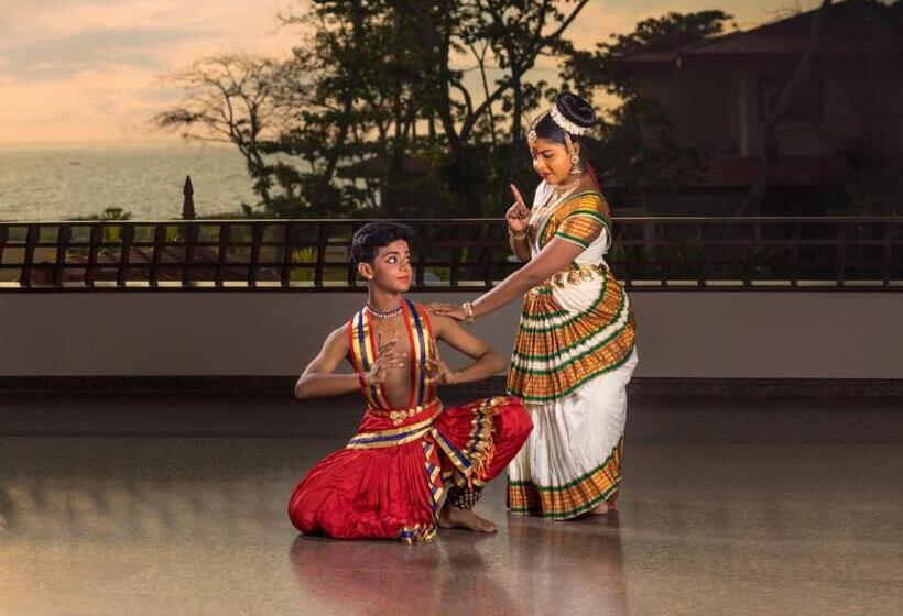 אתר נופש Niraamaya Wellness Retreats Backwaters And Beyond Kumarakom