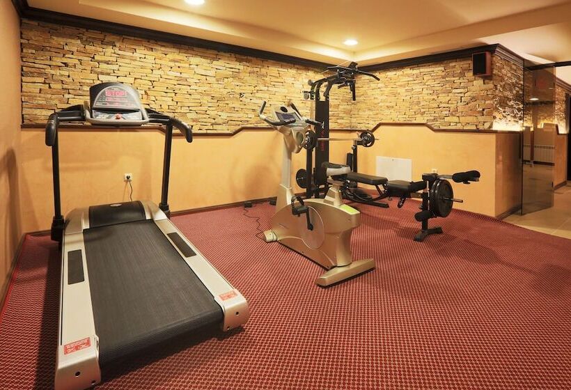 Royal Park Hotel & Apartments