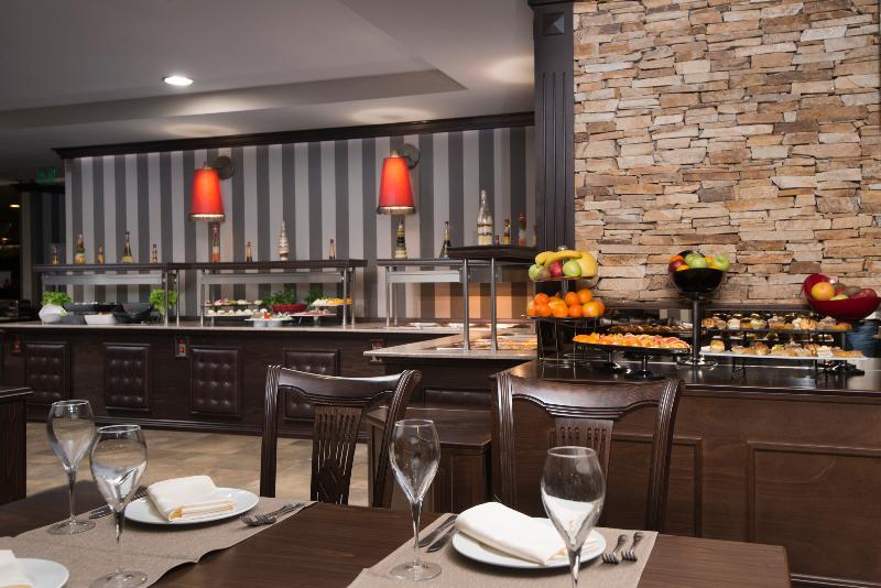 Royal Park Hotel & Apartments