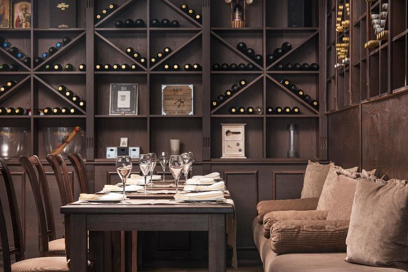 Royal Park Hotel & Apartments