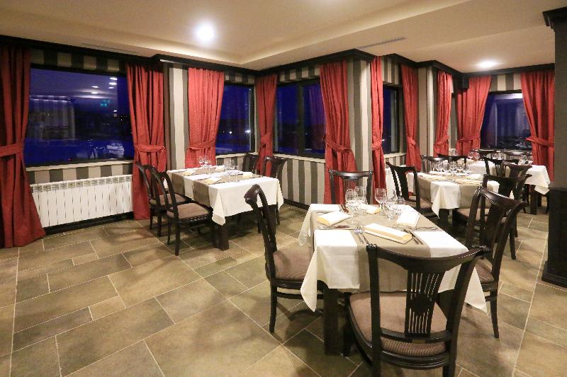 Royal Park Hotel & Apartments