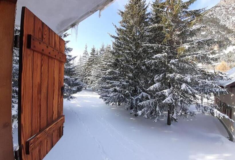 Общежитие Rifugio La Capanna