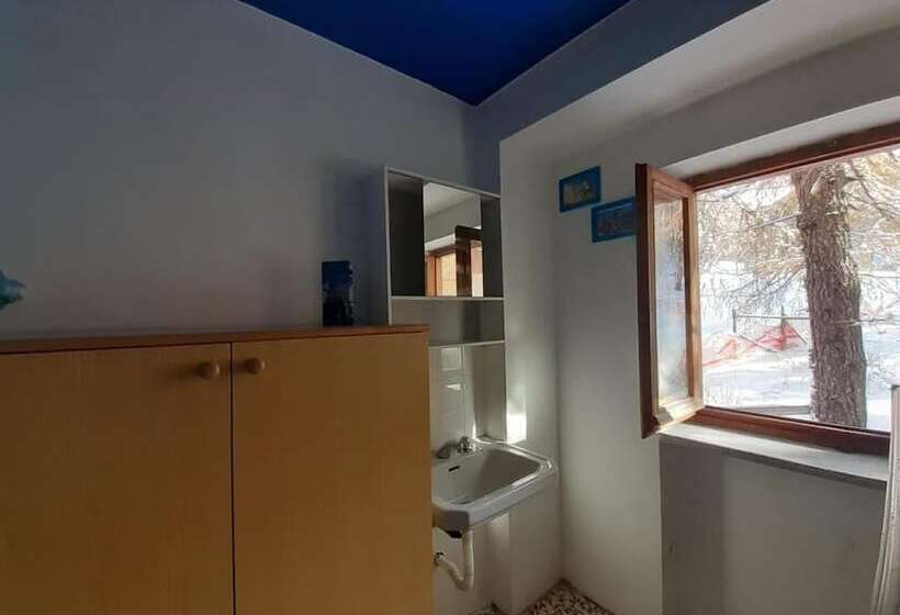 Общежитие Rifugio La Capanna