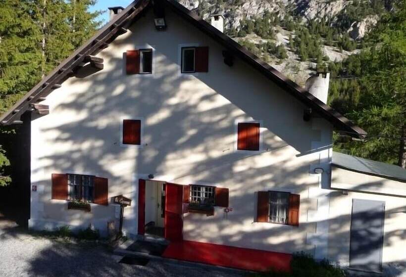 Общежитие Rifugio La Capanna