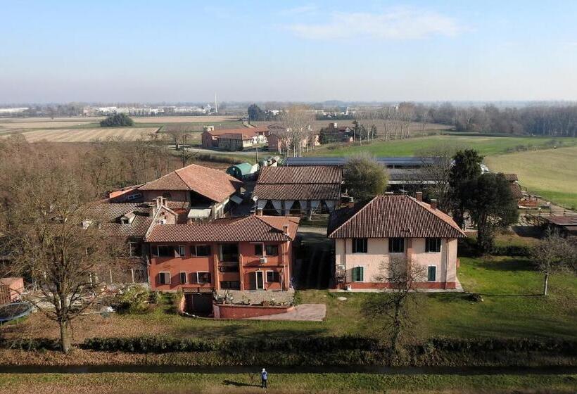 ベッドアンドブレックファースト Agriturismo Cascina Selva