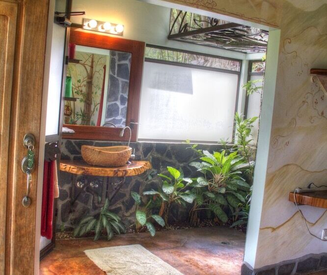 مبيت وإفطار Gingerbread Hotel And Restaurant