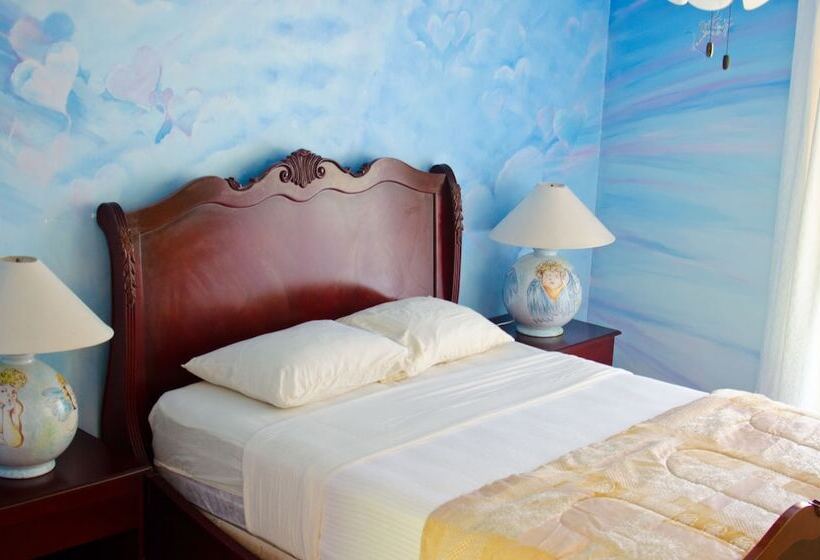 مبيت وإفطار Gingerbread Hotel And Restaurant