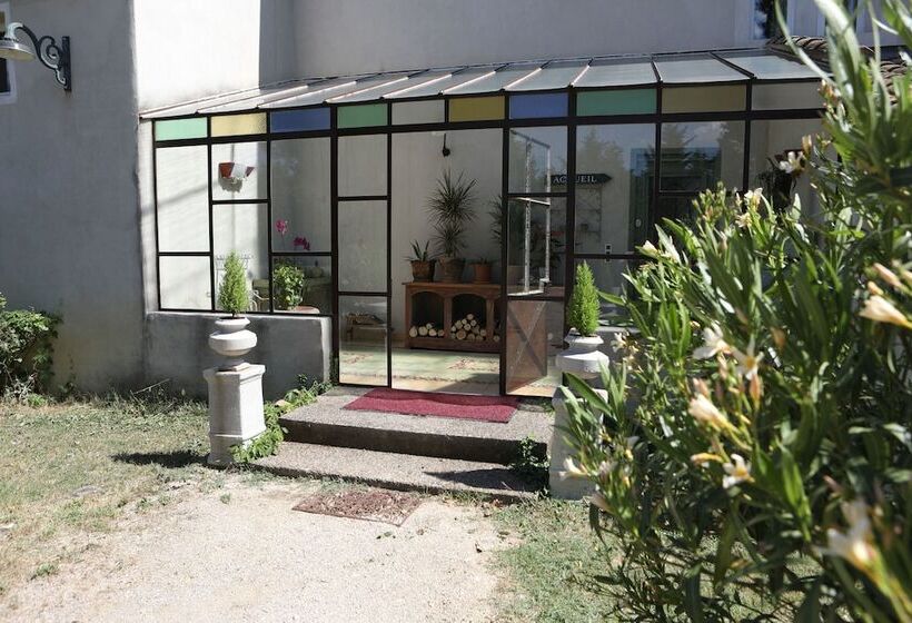 ベッドアンドブレックファースト Justin De Provence