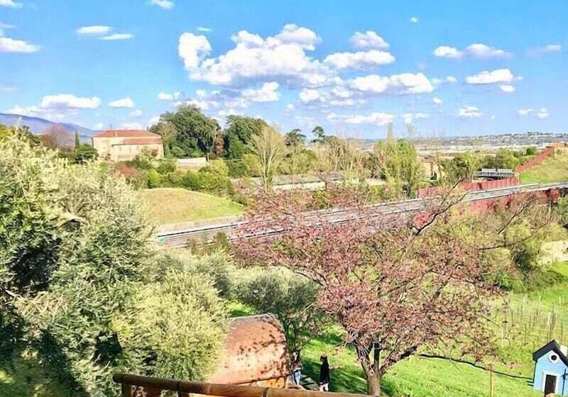 ベッドアンドブレックファースト Agriturismo La Vigna Di Sarah