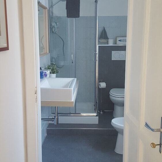 민박 La Volpe E L Uva