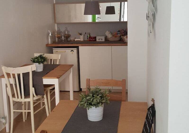 住宿加早餐  La Volpe E L Uva