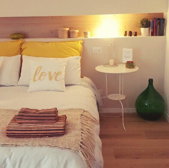 住宿加早餐  La Volpe E L Uva