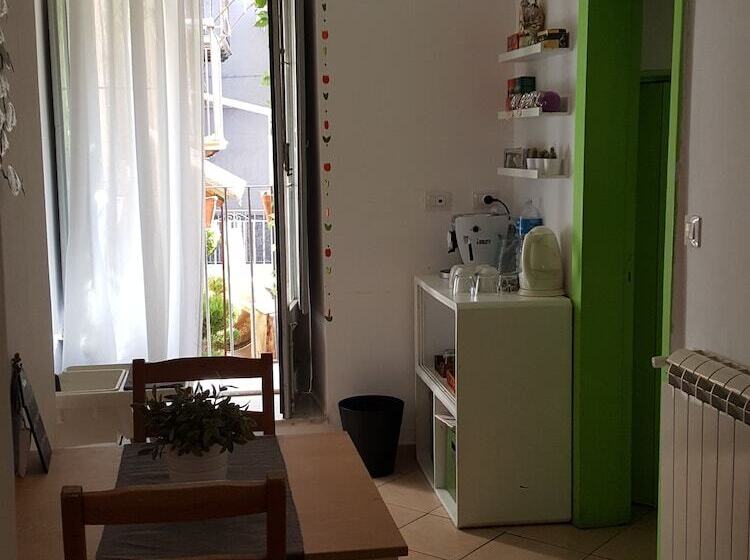 住宿加早餐  La Volpe E L Uva