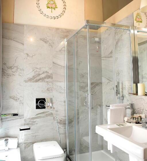 تختخواب و صبحانه Residenza D Epoca Santa Caterina