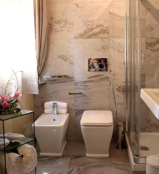 تختخواب و صبحانه Residenza D Epoca Santa Caterina