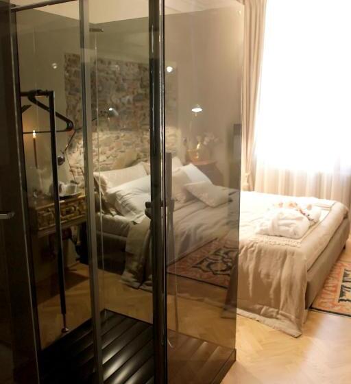 تختخواب و صبحانه Residenza D Epoca Santa Caterina