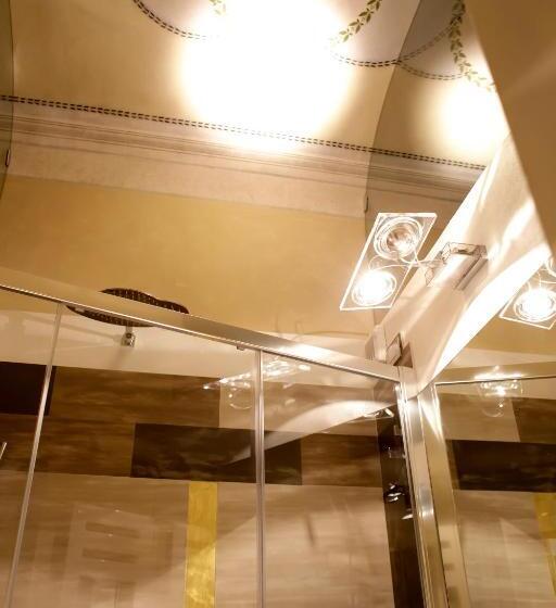 تختخواب و صبحانه Residenza D Epoca Santa Caterina