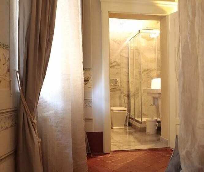 تختخواب و صبحانه Residenza D Epoca Santa Caterina