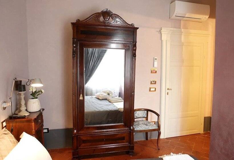 تختخواب و صبحانه Residenza D Epoca Santa Caterina