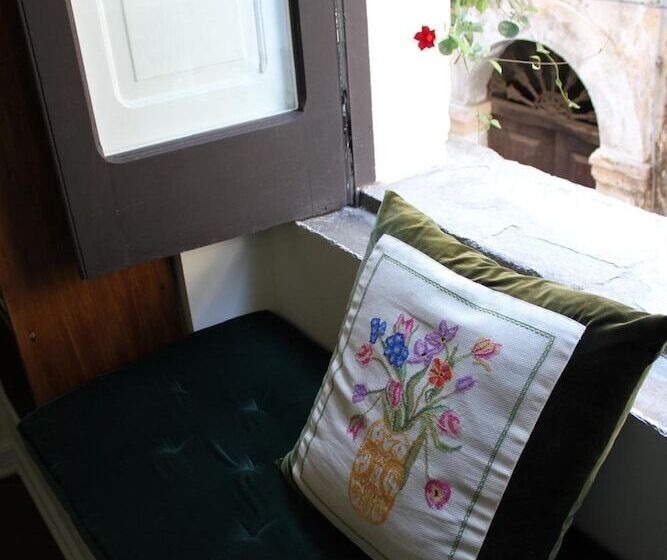 تختخواب و صبحانه Apartment Via Dell Astrologo