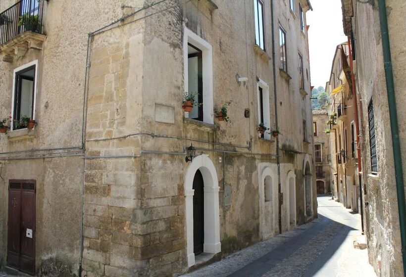 تختخواب و صبحانه Apartment Via Dell Astrologo